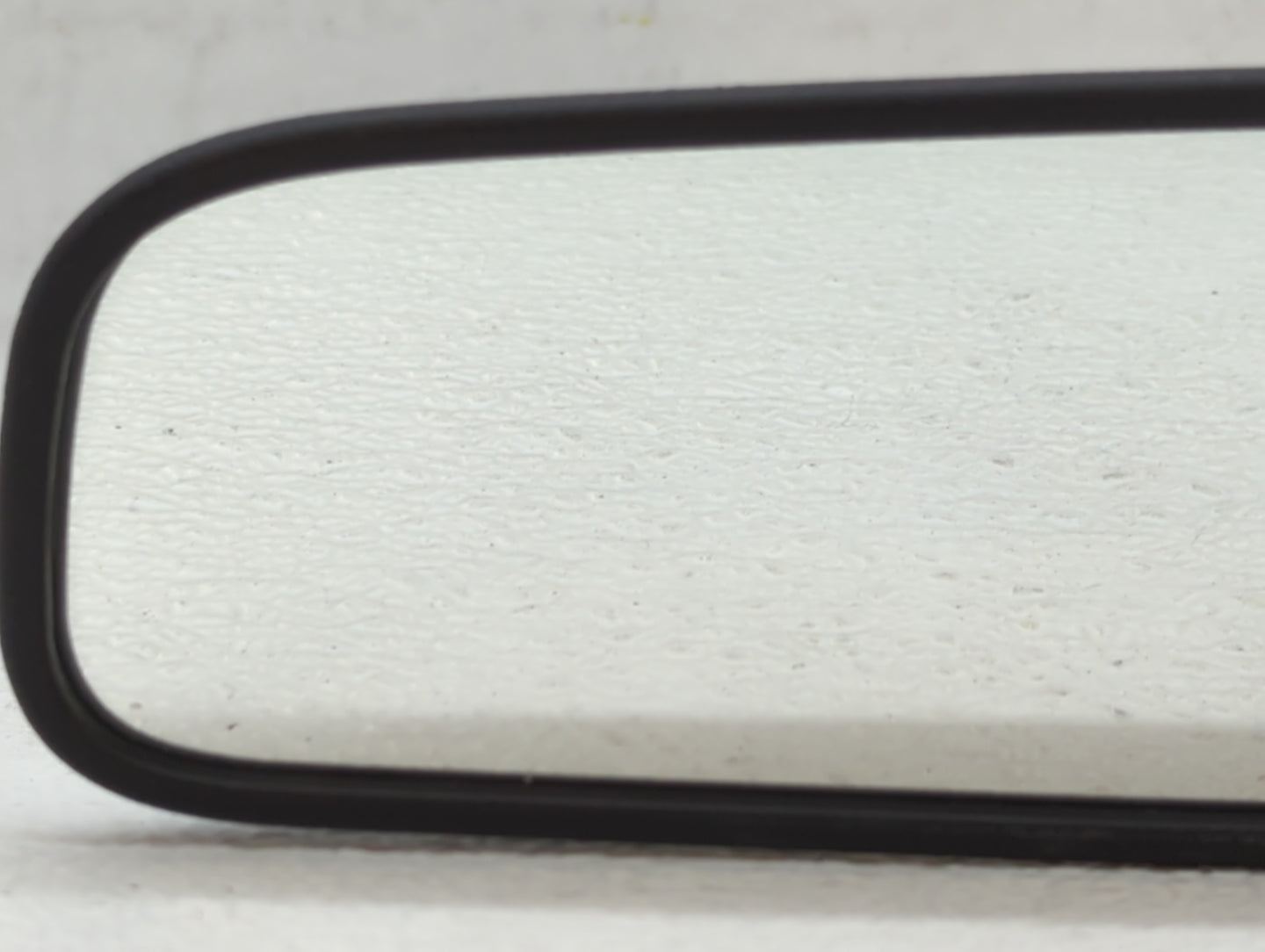 2018-2021 Hyundai Kona Interior Rear View Mirror Replacement OEM P/N:E4012143 Fits OEM Used Auto Parts - Oemusedautoparts1.c