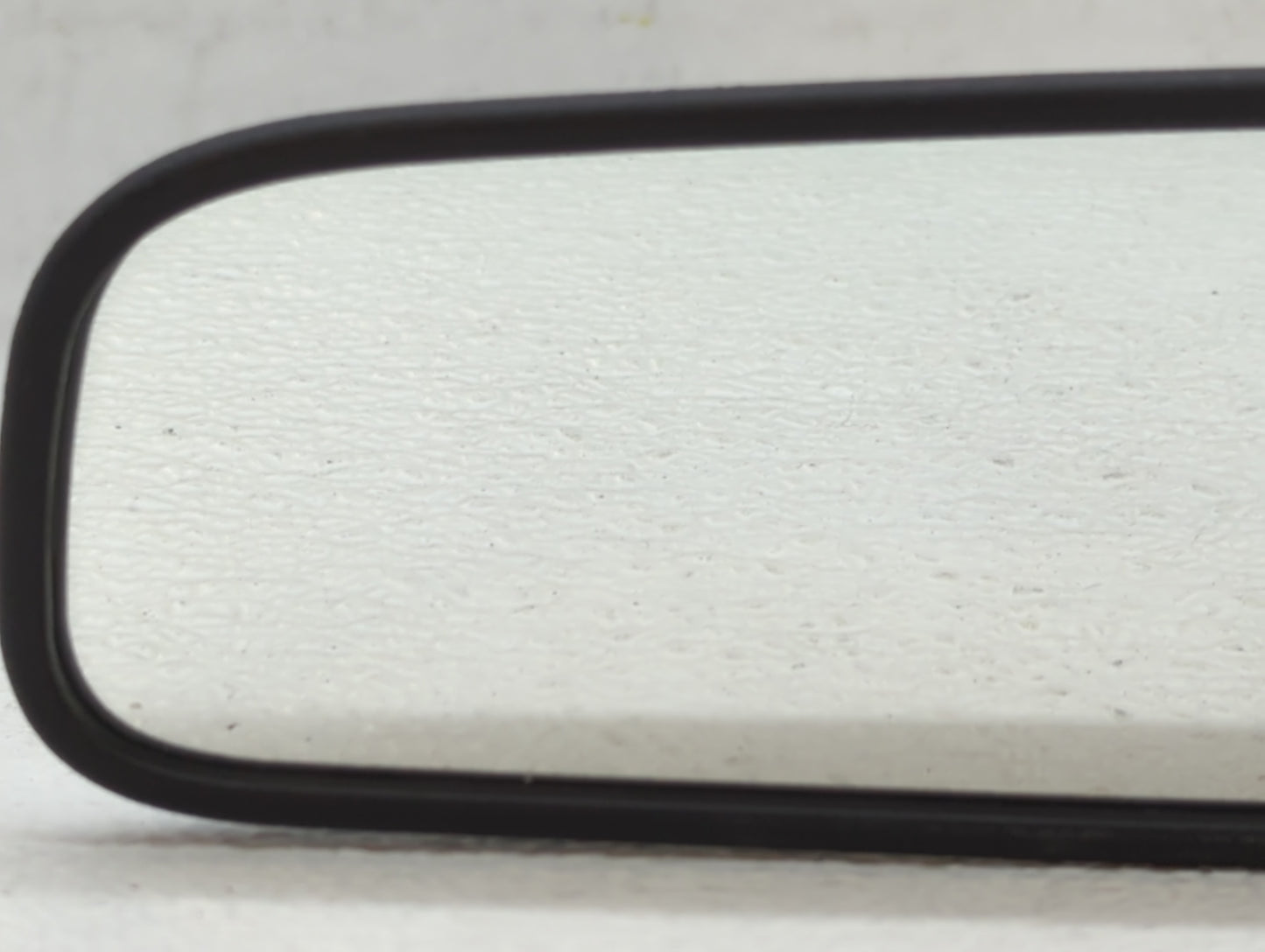 2018-2021 Hyundai Kona Interior Rear View Mirror Replacement OEM P/N:E4012143 Fits OEM Used Auto Parts - Oemusedautoparts1.c