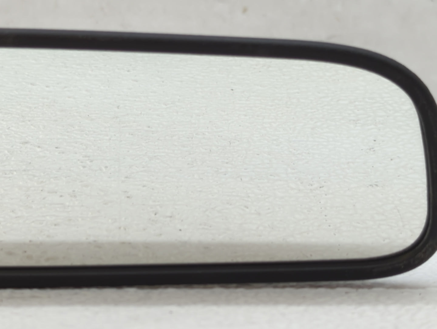 2018-2021 Hyundai Kona Interior Rear View Mirror Replacement OEM P/N:E4012143 Fits OEM Used Auto Parts - Oemusedautoparts1.c