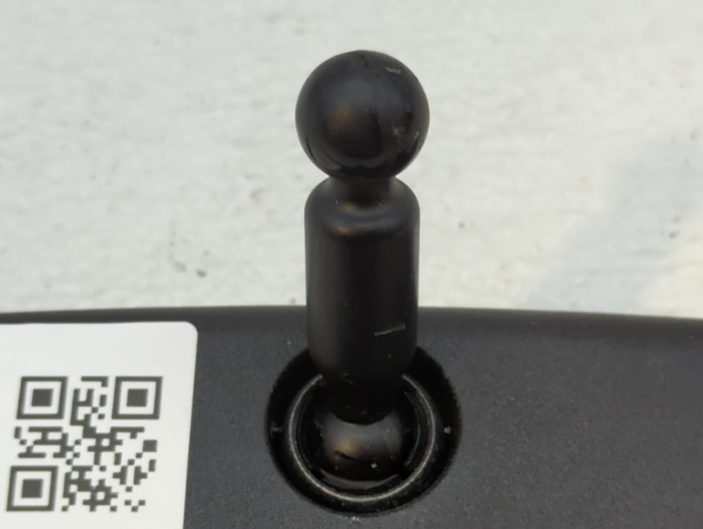 2018-2021 Hyundai Kona Interior Rear View Mirror Replacement OEM P/N:E4012143 Fits OEM Used Auto Parts - Oemusedautoparts1.c