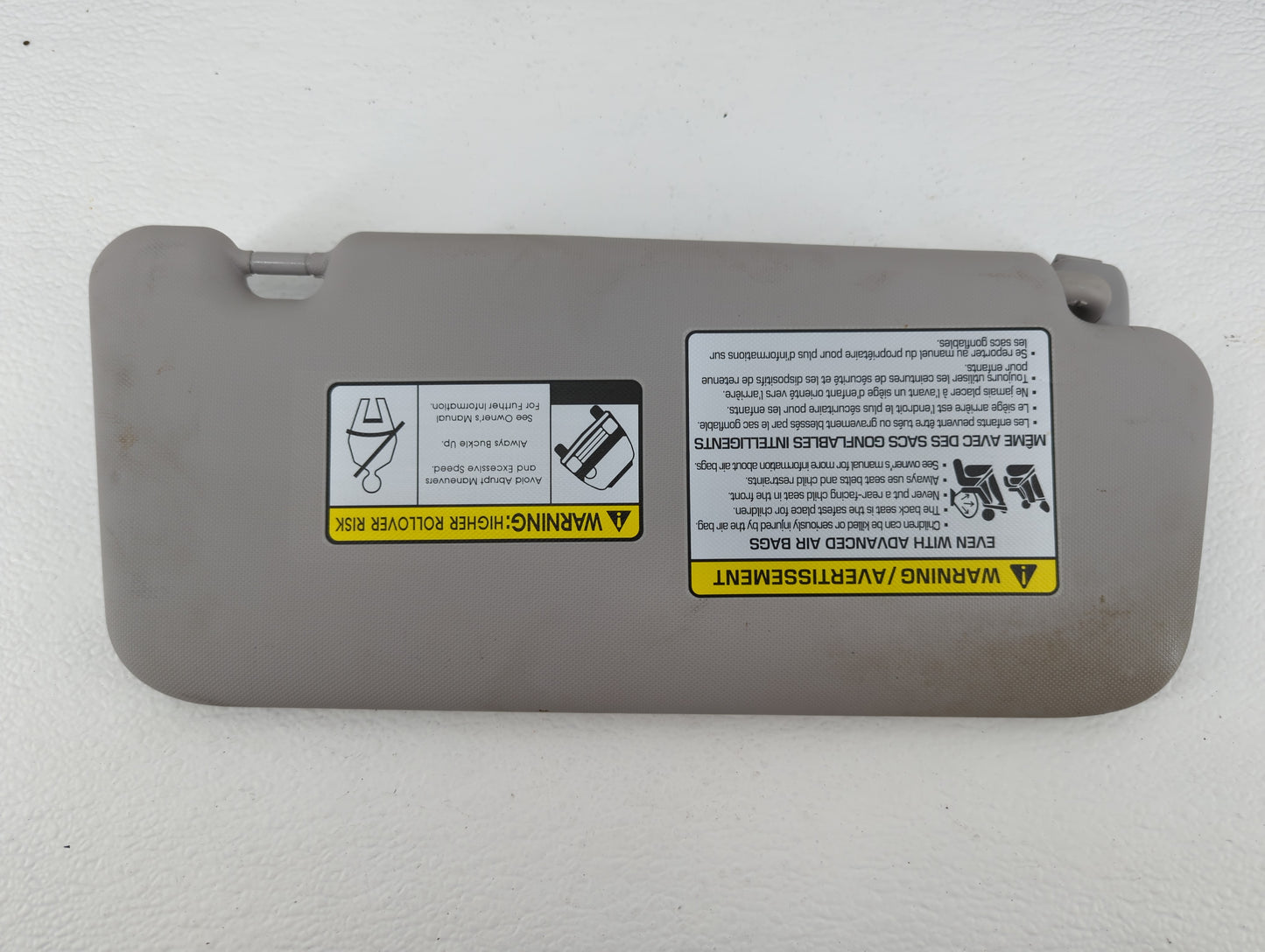 2018-2021 Hyundai Kona Sun Visor Shade Replacement Passenger Right Mirror Fits Fits 2018 2019 2020 2021 OEM Used Auto Parts 