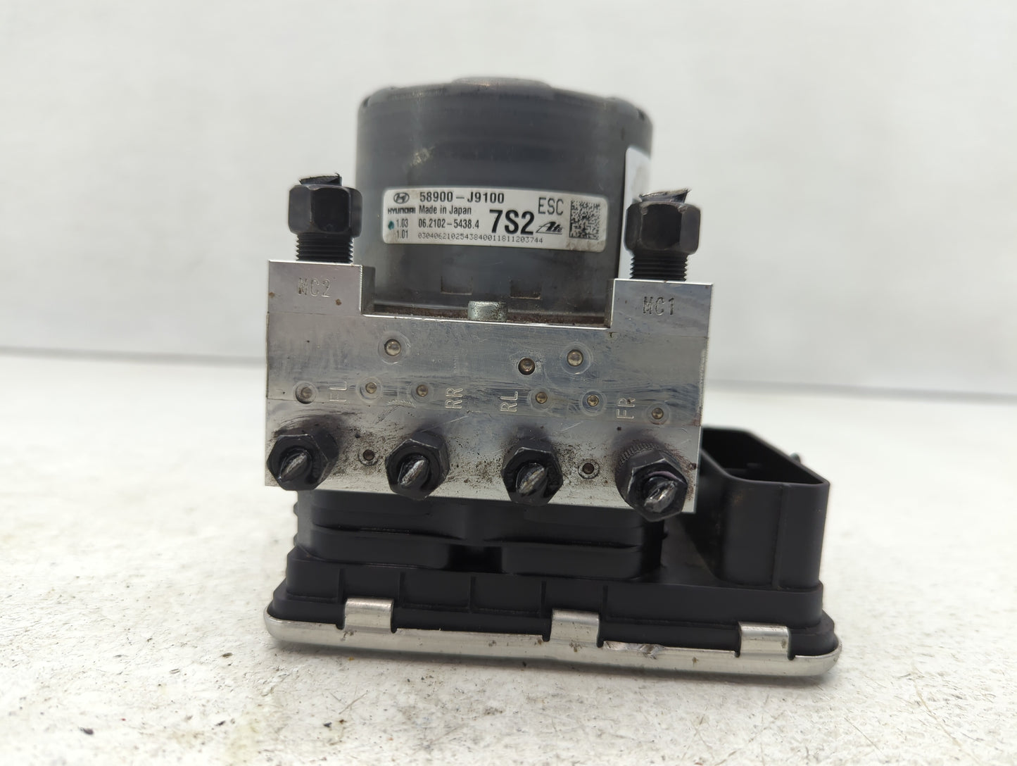 2018-2021 Hyundai Kona ABS Pump Control Module Replacement P/N:58900-J9100 Fits Fits 2018 2019 2020 2021 OEM Used Auto Parts