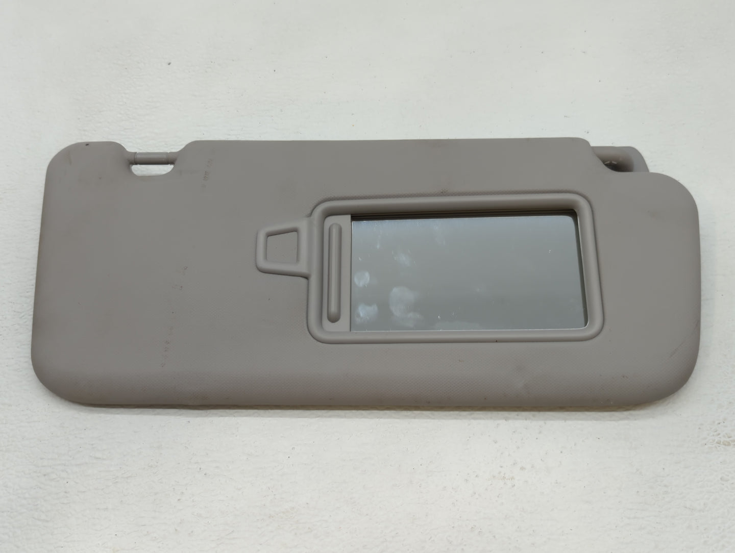 2018-2021 Hyundai Kona Sun Visor Shade Replacement Passenger Right Mirror Fits Fits 2018 2019 2020 2021 OEM Used Auto Parts 