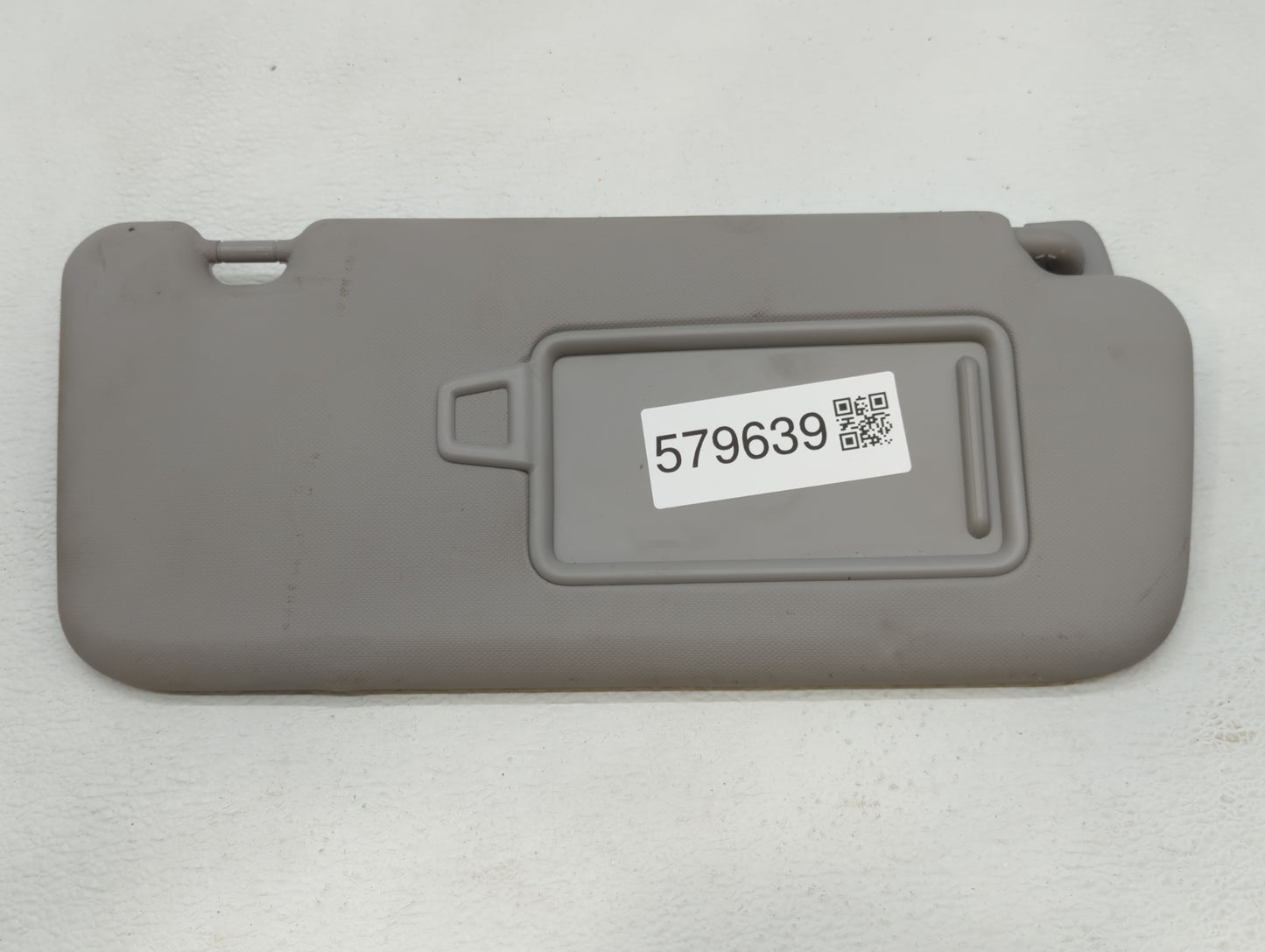 2018-2021 Hyundai Kona Sun Visor Shade Replacement Passenger Right Mirror Fits Fits 2018 2019 2020 2021 OEM Used Auto Parts 