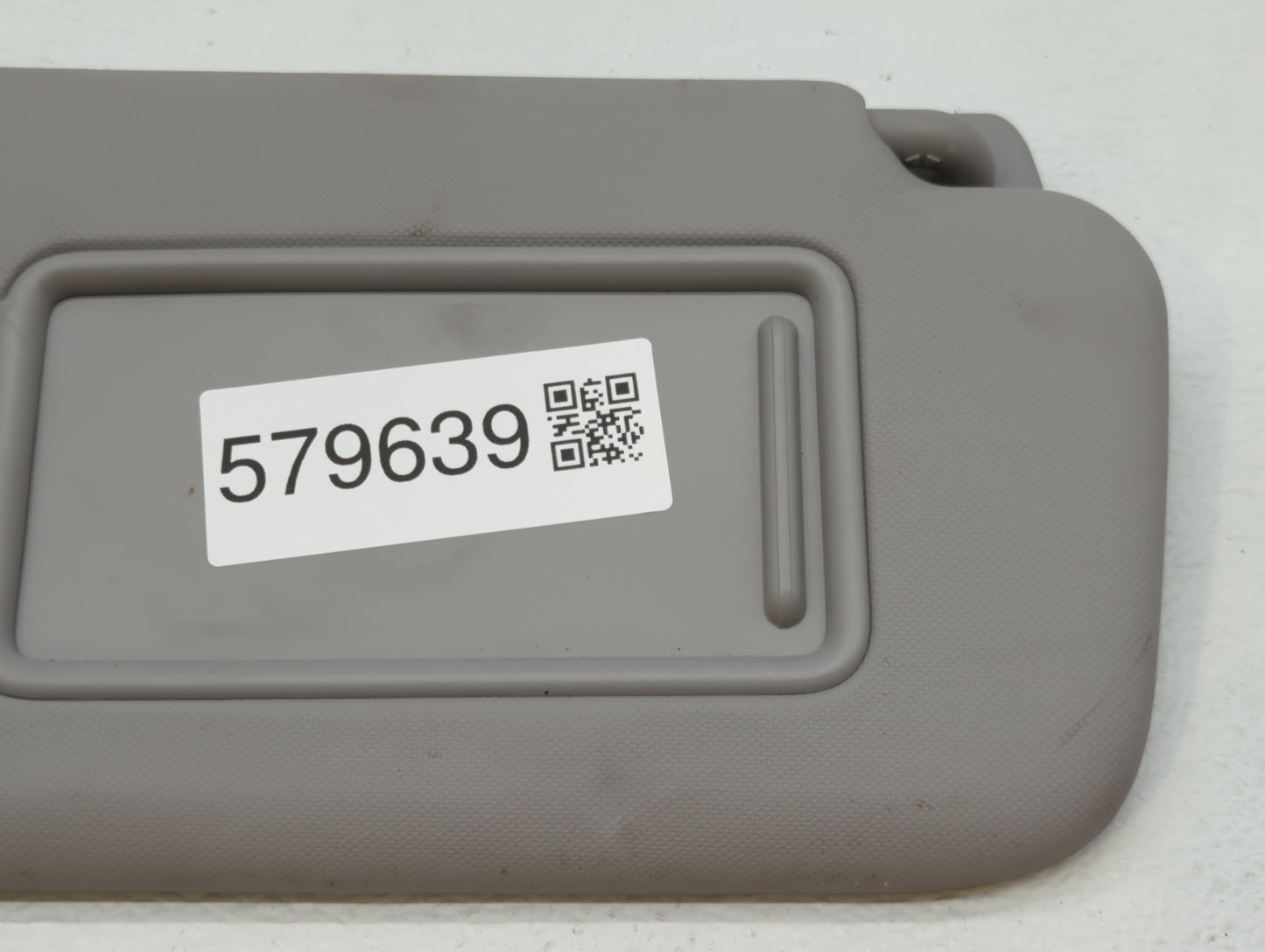 2018-2021 Hyundai Kona Sun Visor Shade Replacement Passenger Right Mirror Fits Fits 2018 2019 2020 2021 OEM Used Auto Parts 