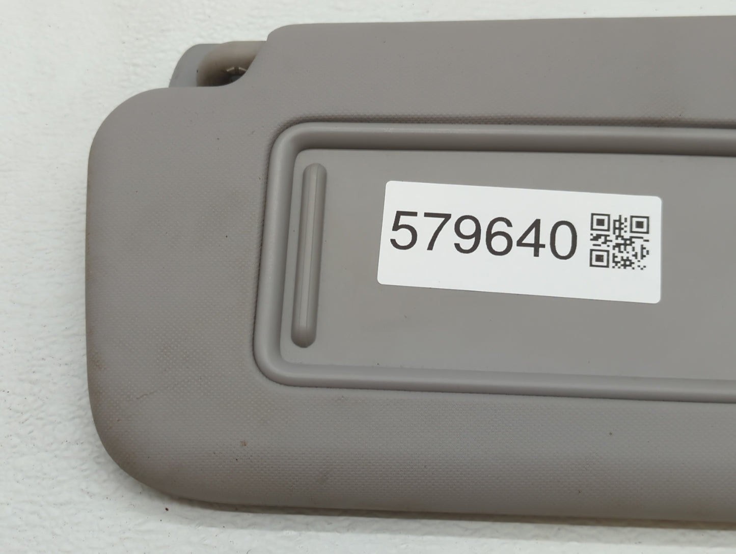 2018-2021 Hyundai Kona Sun Visor Shade Replacement Passenger Right Mirror Fits Fits 2018 2019 2020 2021 OEM Used Auto Parts 