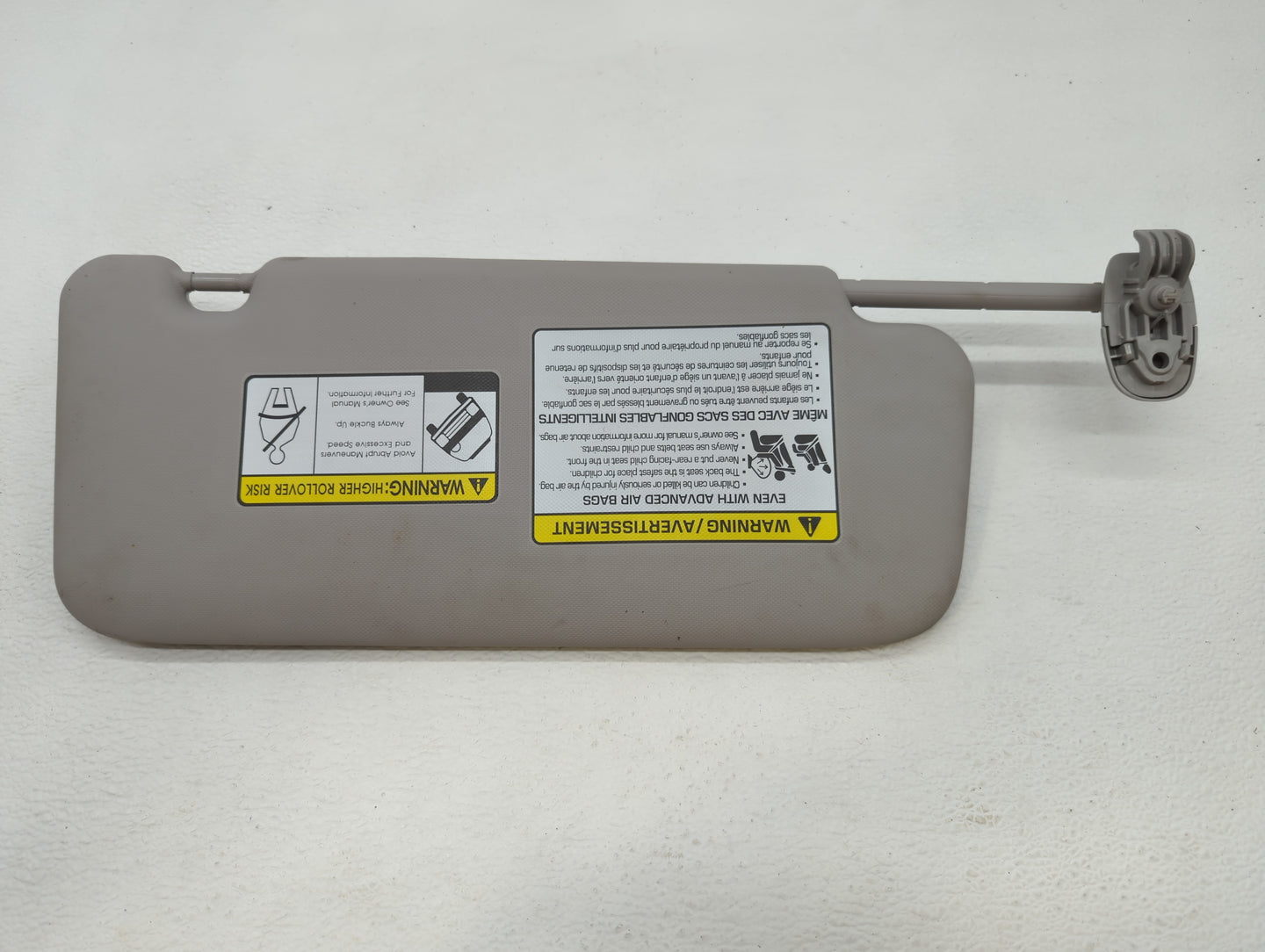 2018-2021 Hyundai Kona Sun Visor Shade Replacement Passenger Right Mirror Fits Fits 2018 2019 2020 2021 OEM Used Auto Parts 