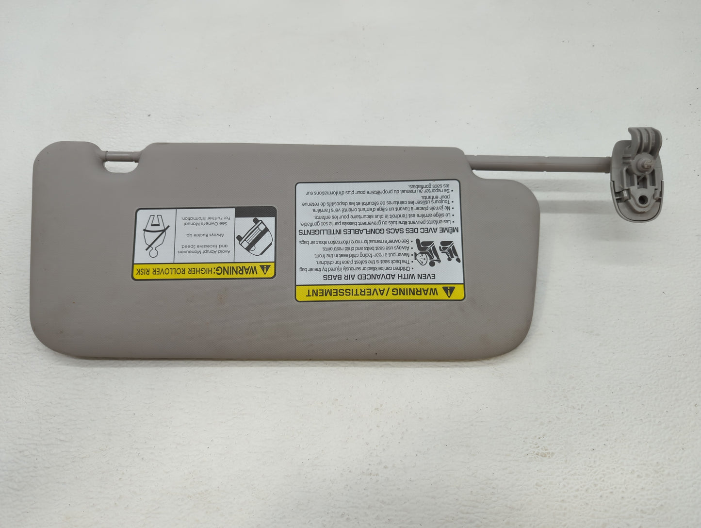 2018-2021 Hyundai Kona Sun Visor Shade Replacement Passenger Right Mirror Fits Fits 2018 2019 2020 2021 OEM Used Auto Parts 