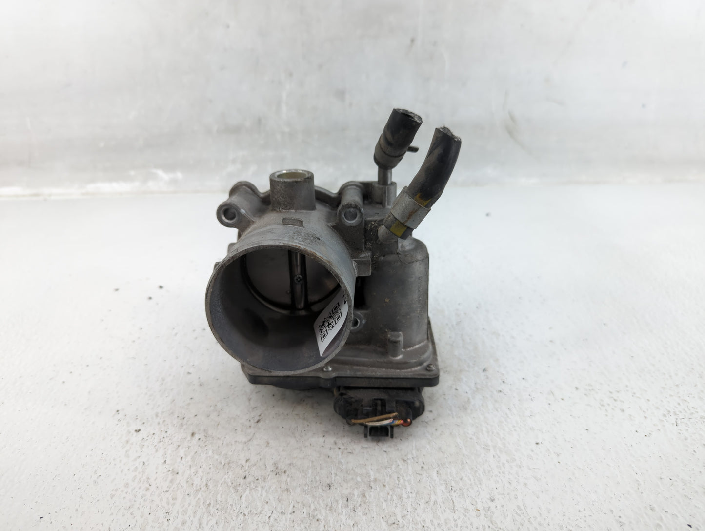 2018-2021 Hyundai Kona Throttle Body P/N:35100-2E400 Fits Fits 2012 2013 2014 2015 2016 2018 2019 2020 2021 OEM Used Auto Pa
