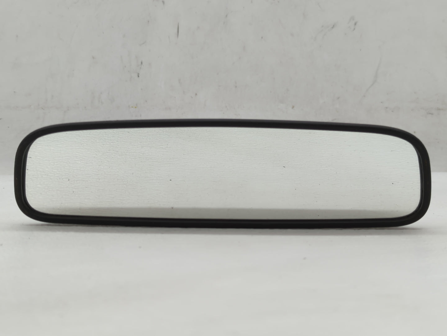 2018-2021 Hyundai Kona Interior Rear View Mirror Replacement OEM P/N:E4012143 Fits OEM Used Auto Parts - Oemusedautoparts1.c