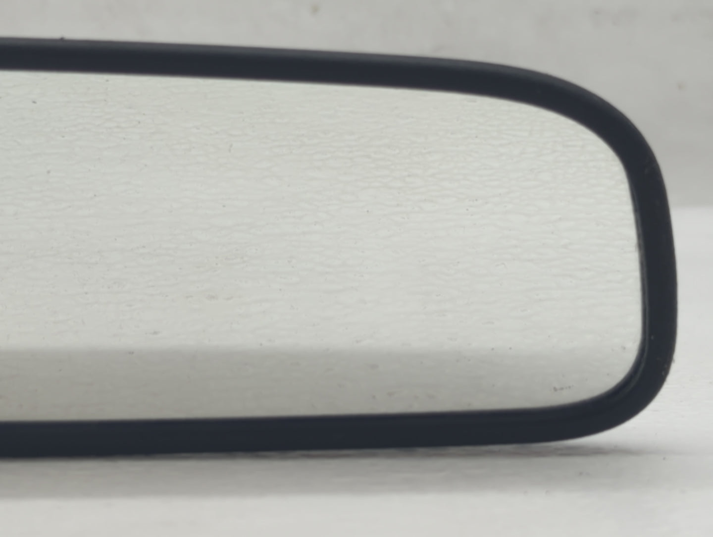2018-2021 Hyundai Kona Interior Rear View Mirror Replacement OEM P/N:E4012143 Fits OEM Used Auto Parts - Oemusedautoparts1.c