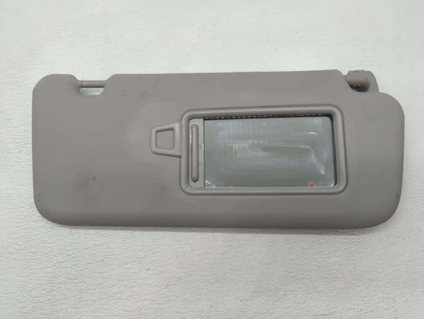 2018-2021 Hyundai Kona Sun Visor Shade Replacement Passenger Right Mirror Fits Fits 2018 2019 2020 2021 OEM Used Auto Parts 