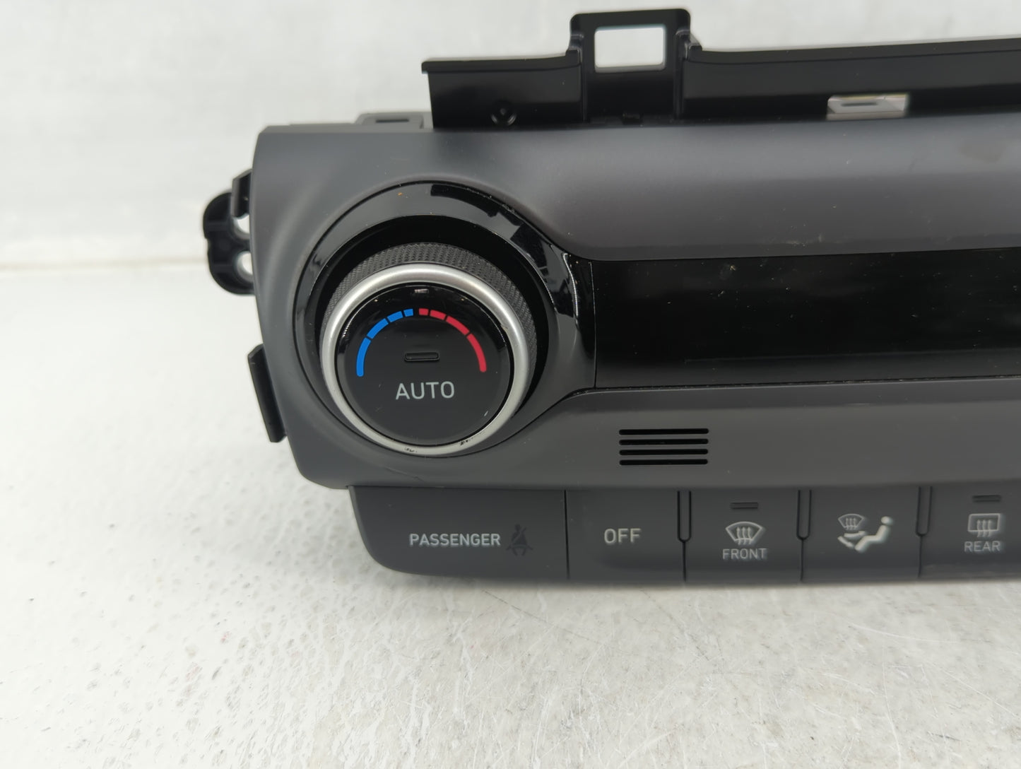 2018-2021 Hyundai Kona Climate Control Module Temperature AC/Heater Replacement P/N:C20036-7890 Fits Fits 2018 2019 2020 202