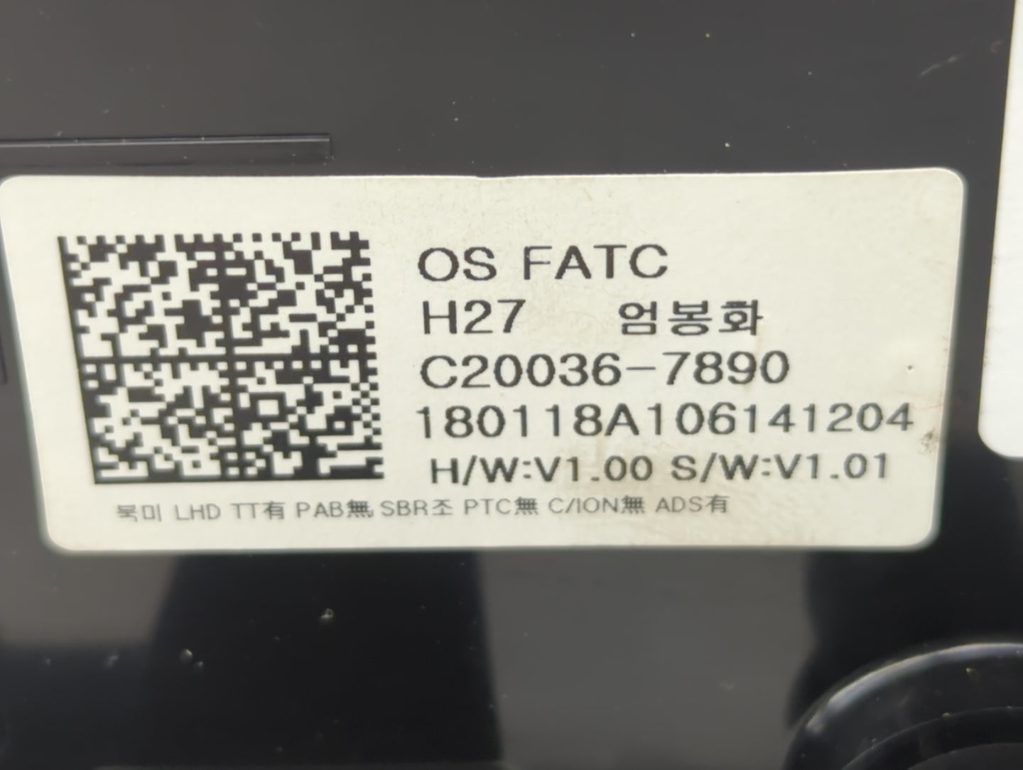 2018-2021 Hyundai Kona Climate Control Module Temperature AC/Heater Replacement P/N:C20036-7890 Fits Fits 2018 2019 2020 202