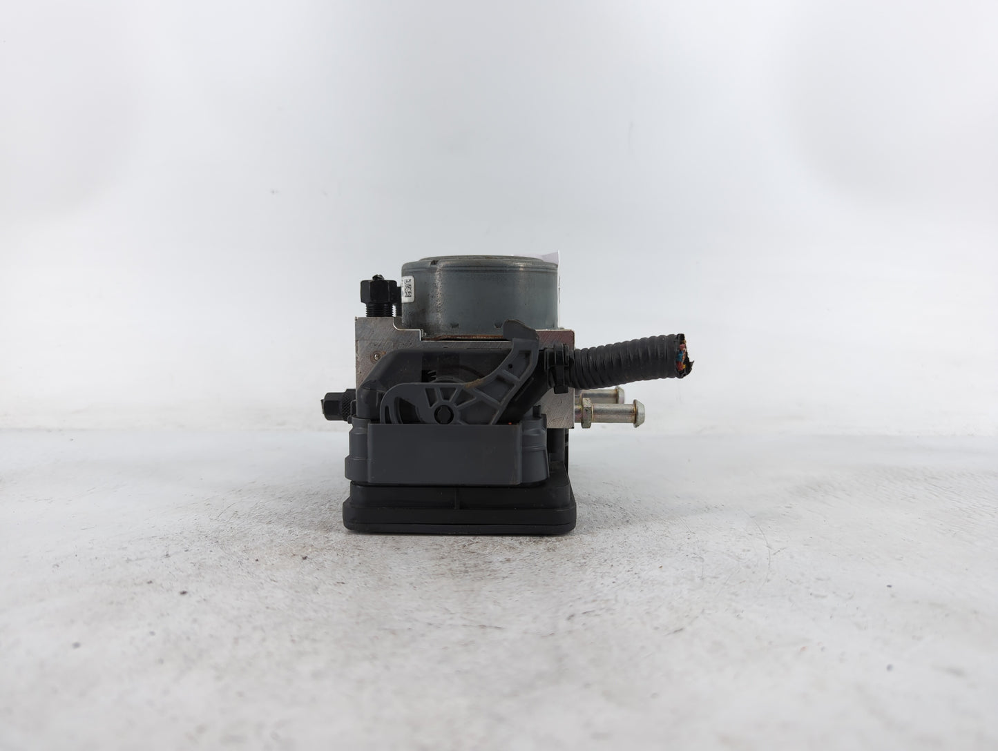 2018-2021 Hyundai Kona ABS Pump Control Module Replacement P/N:58900-J9000 Fits Fits 2018 2019 2020 2021 OEM Used Auto Parts