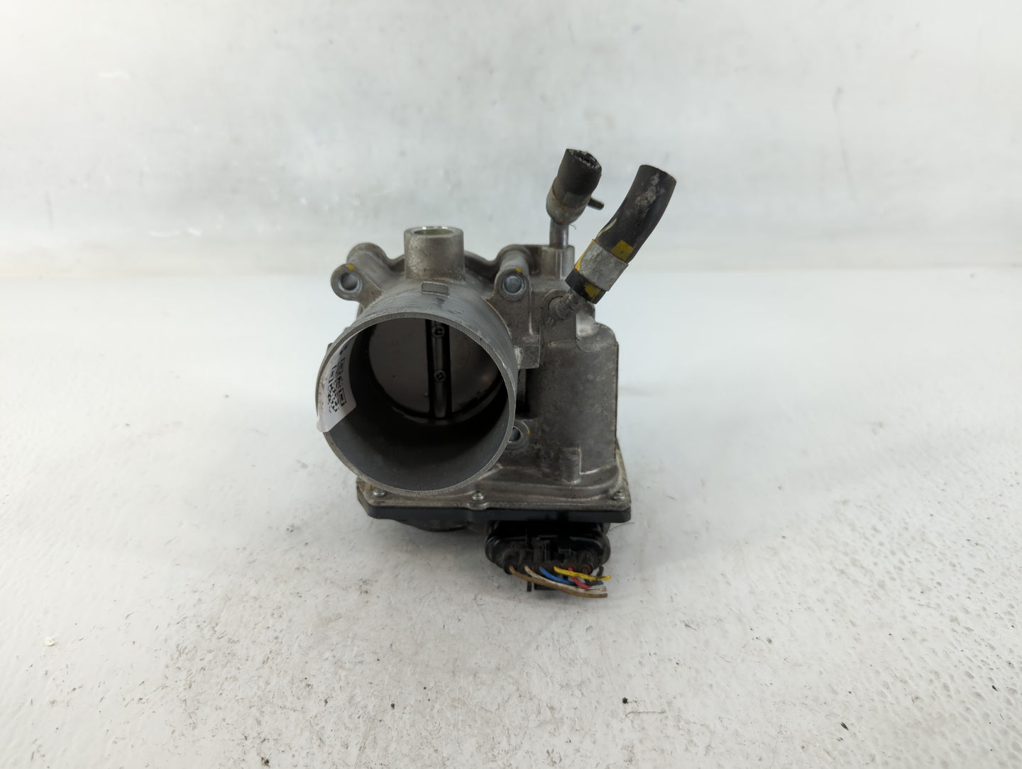 2018-2021 Hyundai Kona Throttle Body P/N:35100-2E400 Fits Fits 2012 2013 2014 2015 2016 2018 2019 2020 2021 OEM Used Auto Pa