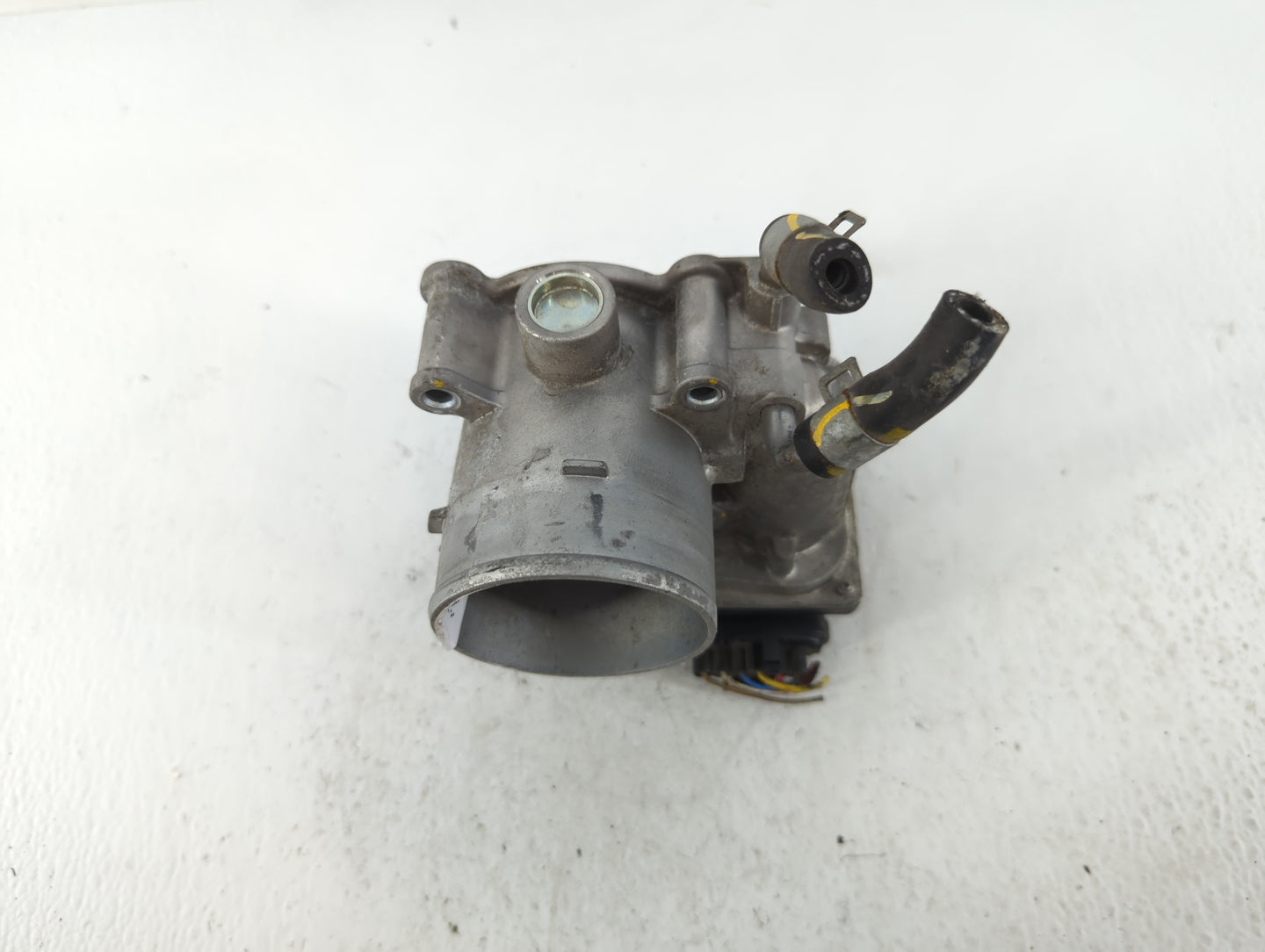 2018-2021 Hyundai Kona Throttle Body P/N:35100-2E400 Fits Fits 2012 2013 2014 2015 2016 2018 2019 2020 2021 OEM Used Auto Pa