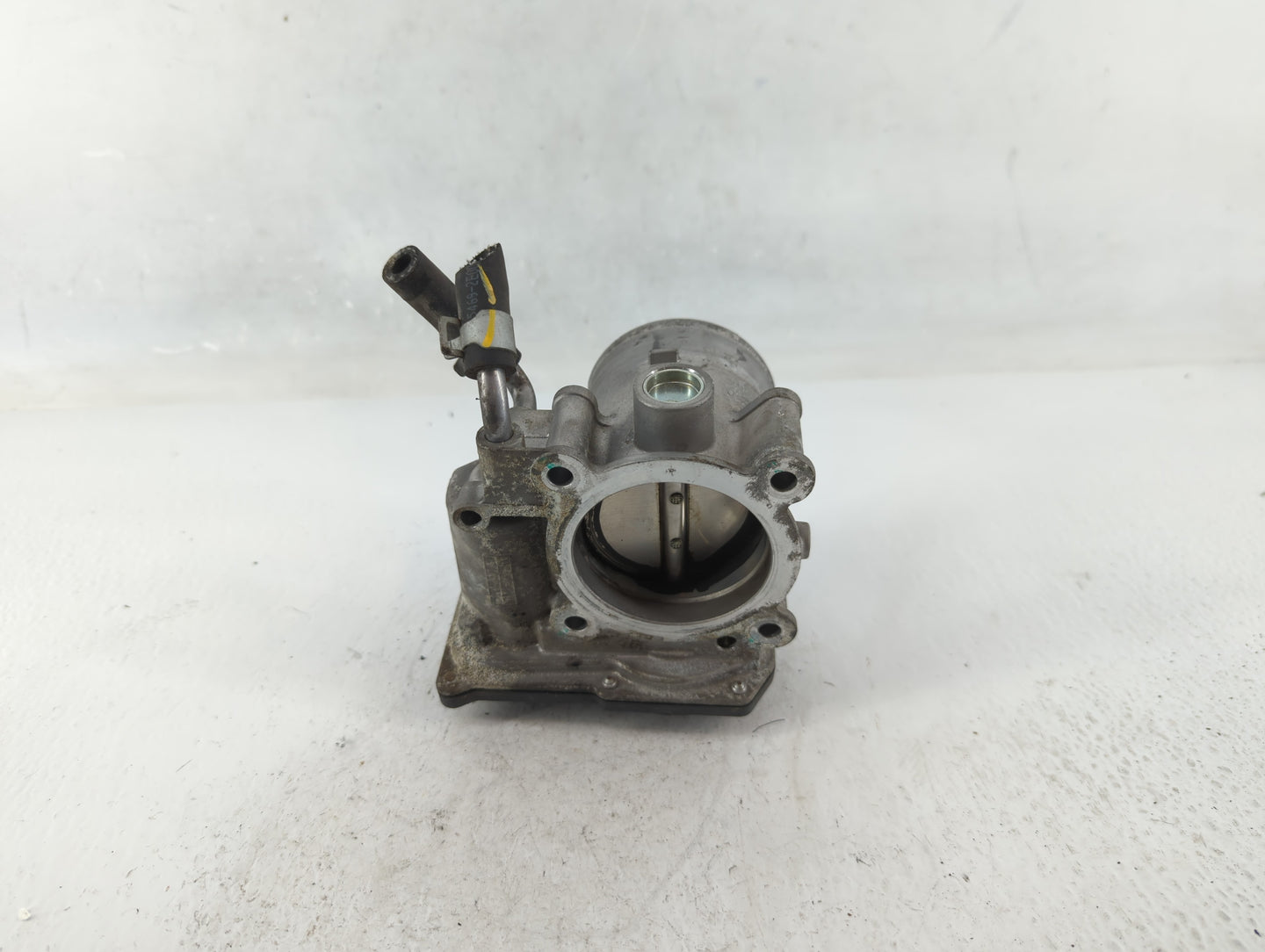 2018-2021 Hyundai Kona Throttle Body P/N:35100-2E400 Fits Fits 2012 2013 2014 2015 2016 2018 2019 2020 2021 OEM Used Auto Pa