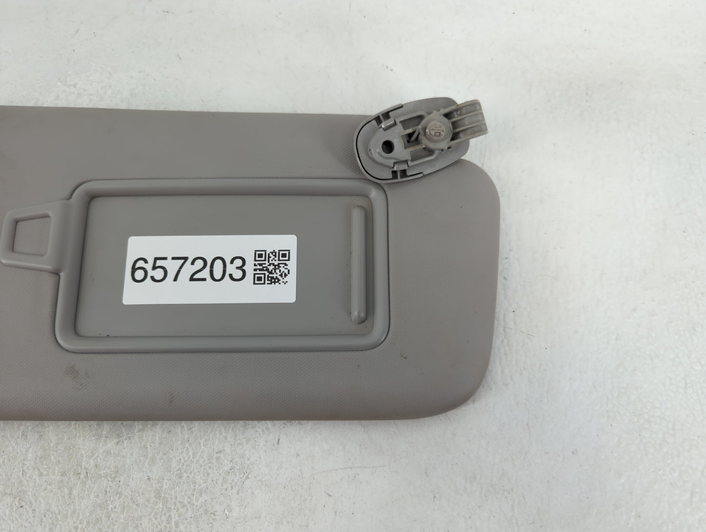 2018-2021 Hyundai Kona Sun Visor Shade Replacement Passenger Right Mirror Fits Fits 2018 2019 2020 2021 OEM Used Auto Parts 