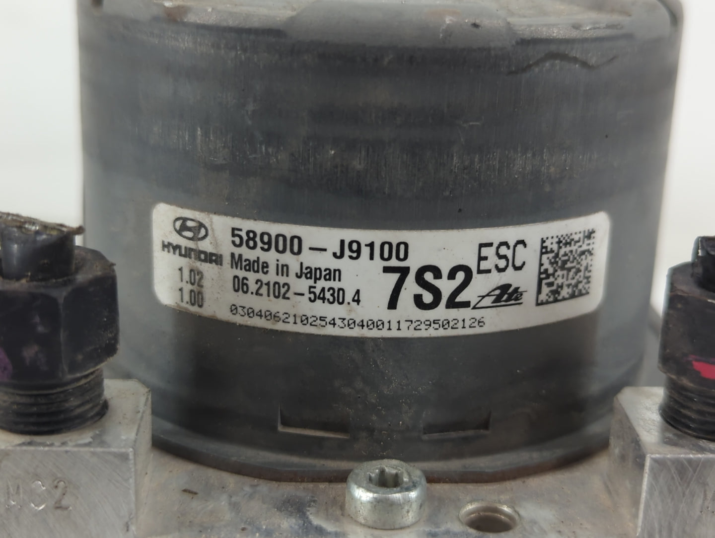 2018-2021 Hyundai Kona ABS Pump Control Module Replacement P/N:58900-J9100 Fits Fits 2018 2019 2020 2021 OEM Used Auto Parts