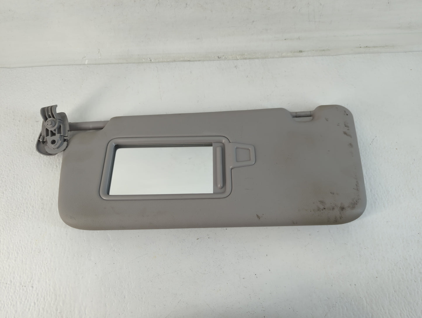 2018-2021 Hyundai Kona Sun Visor Shade Replacement Driver Left Mirror Fits Fits 2018 2019 2020 2021 OEM Used Auto Parts - Oe