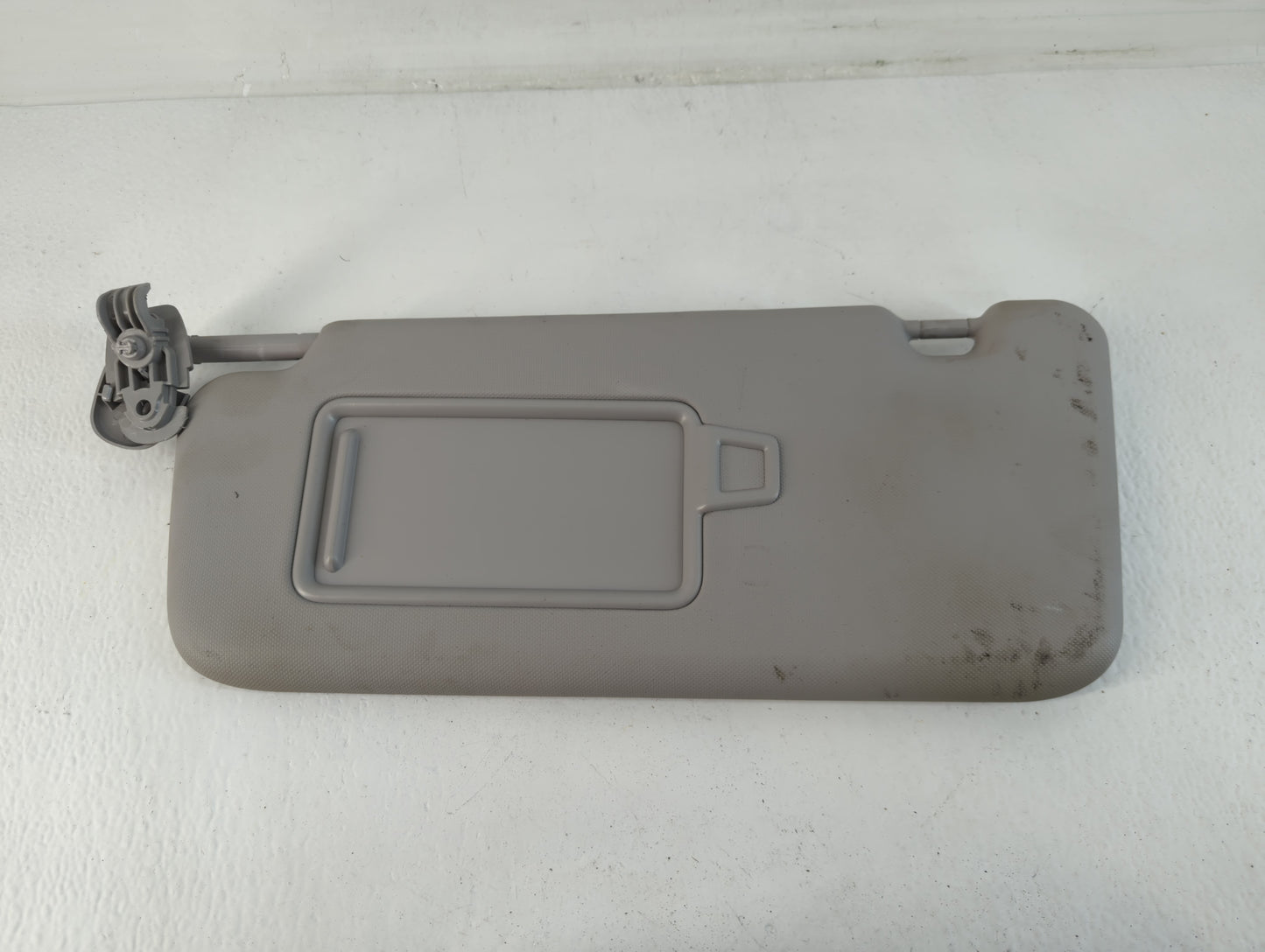 2018-2021 Hyundai Kona Sun Visor Shade Replacement Driver Left Mirror Fits Fits 2018 2019 2020 2021 OEM Used Auto Parts - Oe