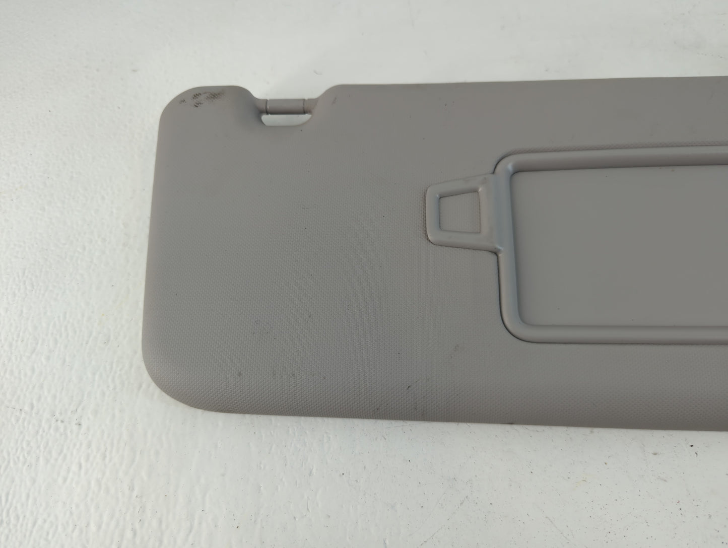 2018-2021 Hyundai Kona Sun Visor Shade Replacement Passenger Right Mirror Fits Fits 2018 2019 2020 2021 OEM Used Auto Parts 
