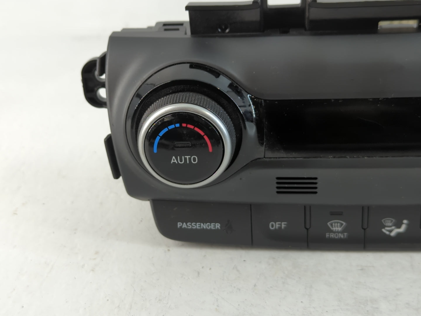 2018-2021 Hyundai Kona Climate Control Module Temperature AC/Heater Replacement P/N:C20036-7890 Fits Fits 2018 2019 2020 202