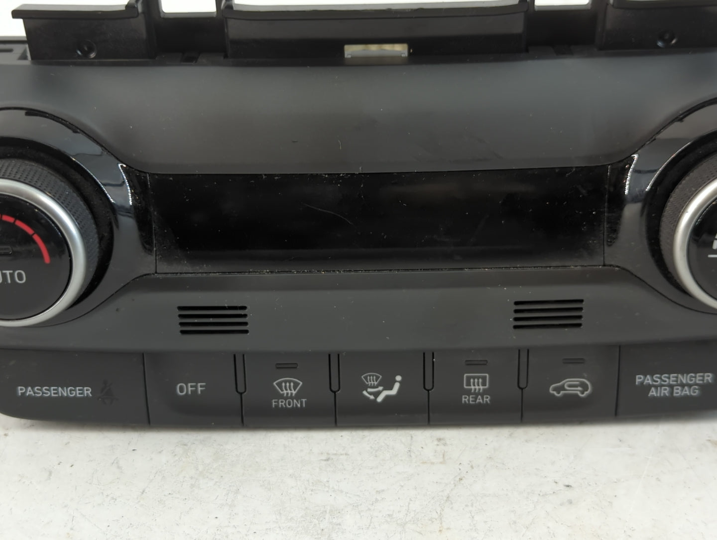 2018-2021 Hyundai Kona Climate Control Module Temperature AC/Heater Replacement P/N:C20036-7890 Fits Fits 2018 2019 2020 202