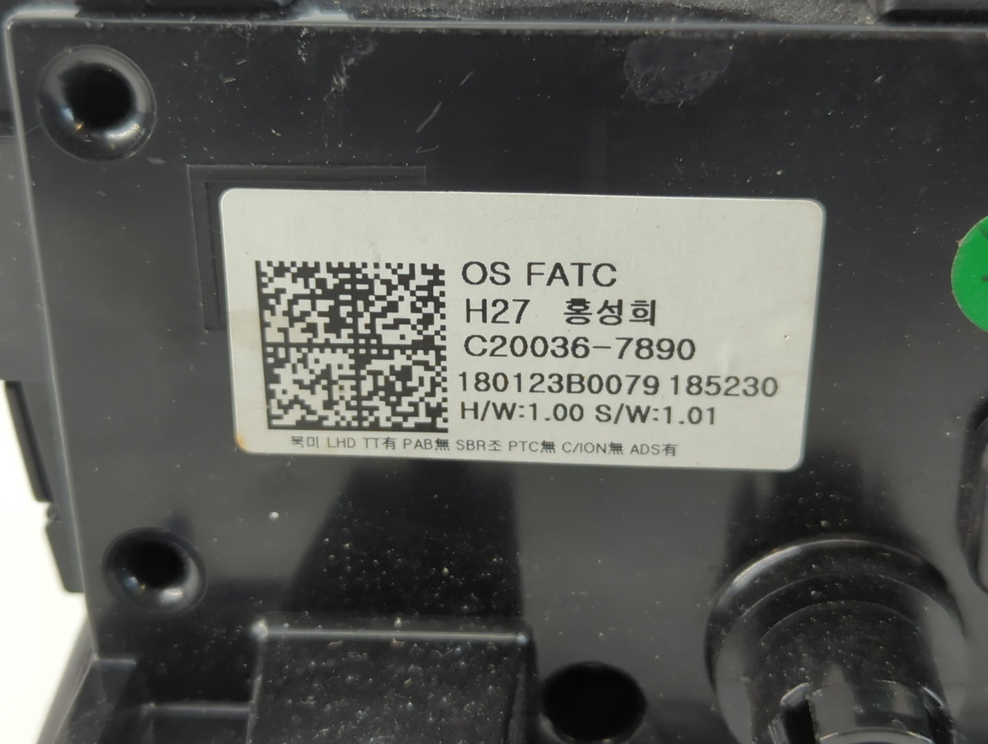 2018-2021 Hyundai Kona Climate Control Module Temperature AC/Heater Replacement P/N:C20036-7890 Fits Fits 2018 2019 2020 202