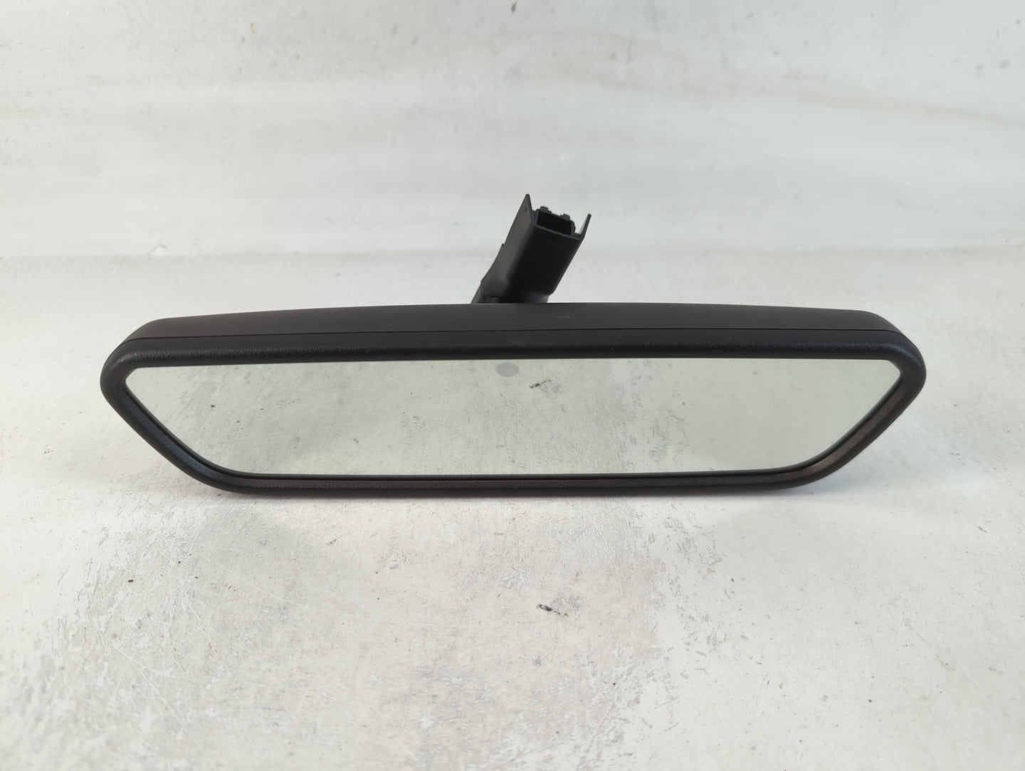 2018-2022 Hyundai Kona Interior Rear View Mirror Replacement OEM P/N:E11048576 Fits Fits 2018 2019 2020 2021 2022 OEM Used A