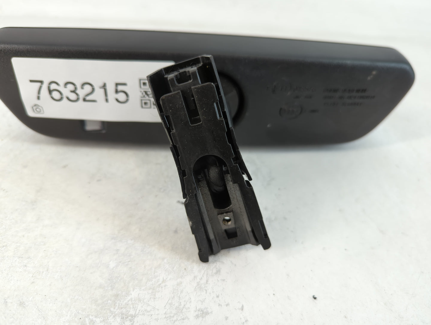 2018-2022 Hyundai Kona Interior Rear View Mirror Replacement OEM P/N:E11048576 Fits Fits 2018 2019 2020 2021 2022 OEM Used A