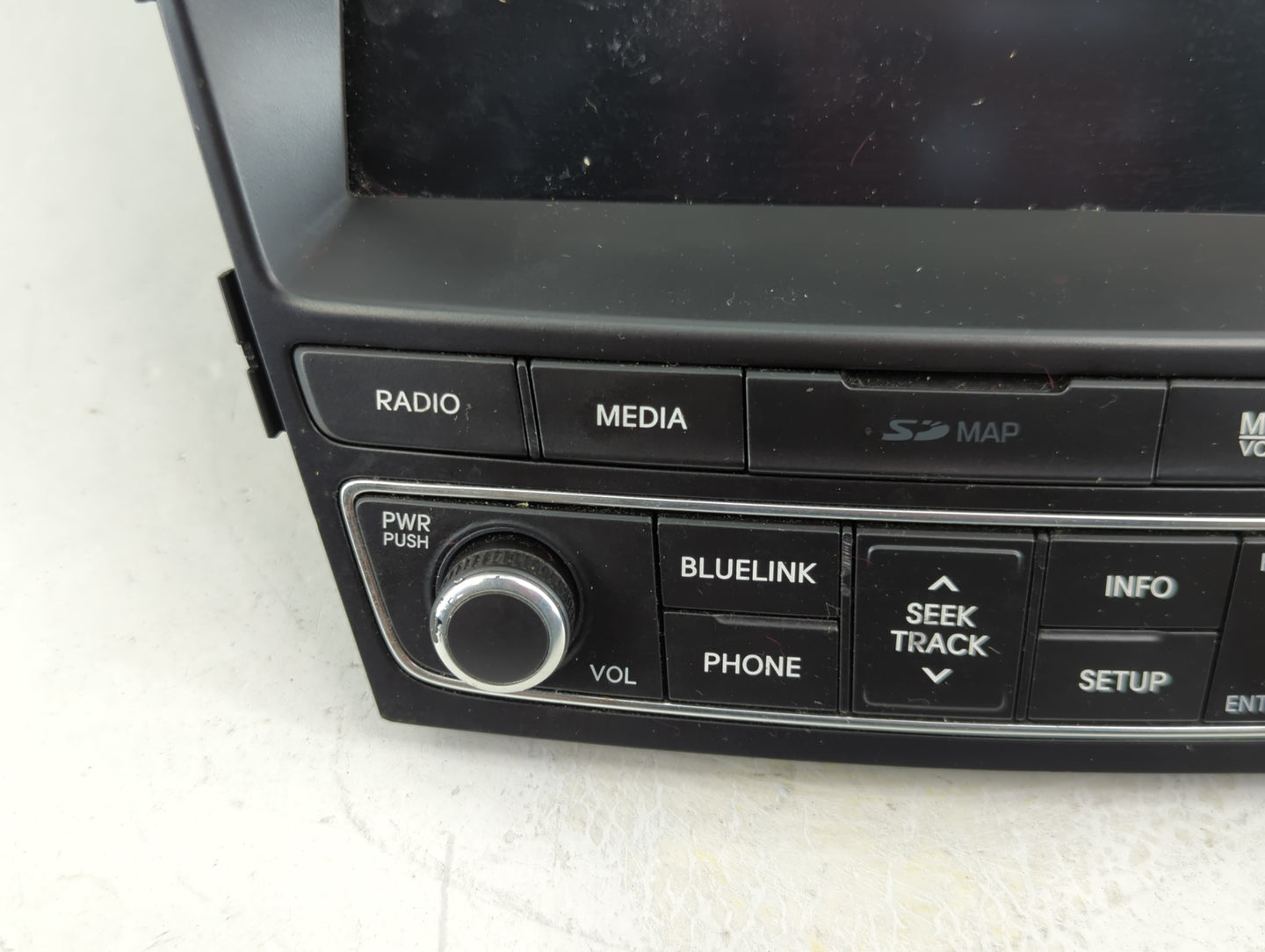 2017-2018 Hyundai Santa Fe Radio AM FM Cd Player Receiver Replacement P/N:96560-B8511NN5 Fits Fits 2017 2018 OEM Used Auto P