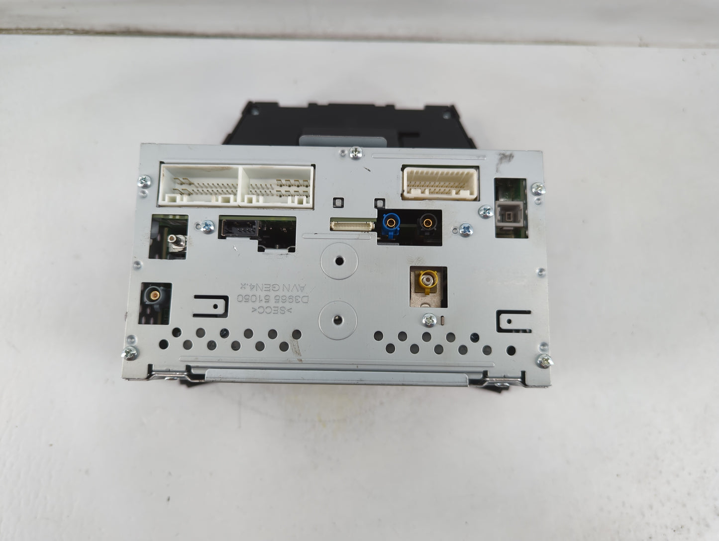 2017-2018 Hyundai Santa Fe Radio AM FM Cd Player Receiver Replacement P/N:96560-B8511NN5 Fits Fits 2017 2018 OEM Used Auto P