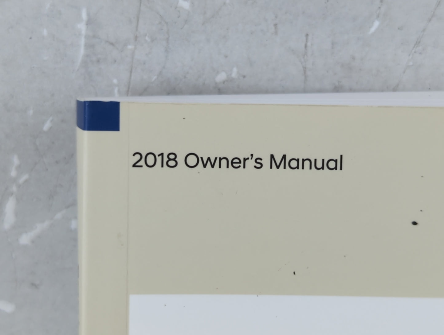 2018 Hyundai Santa Fe Owners Manual Book Guide P/N:IB8O-EU74A OEM Used Auto Parts - Oemusedautoparts1.com