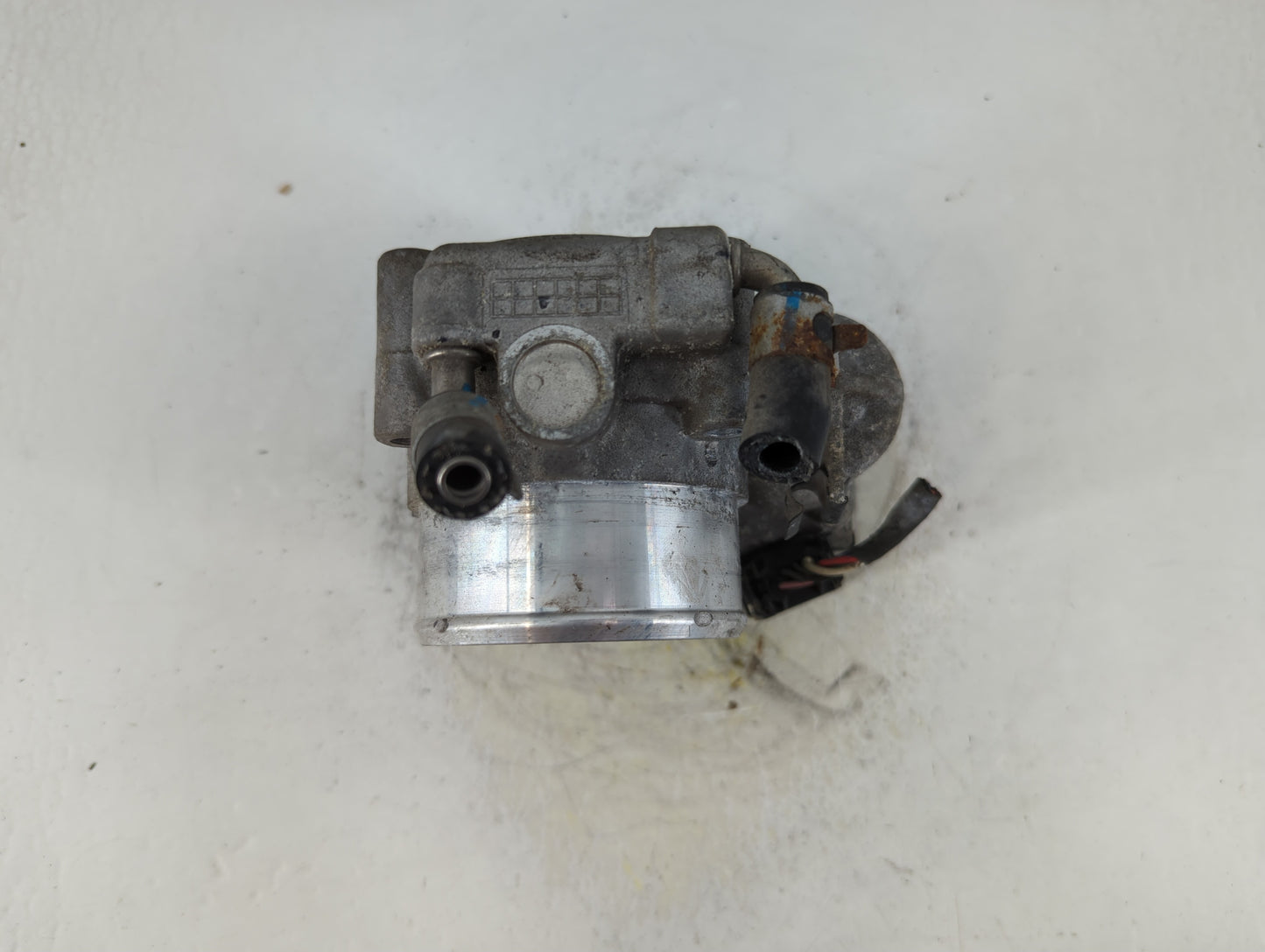 2019-2020 Hyundai Santa Fe Throttle Body P/N:35100-2G600 Fits Fits 2015 2016 2017 2018 2019 2020 2021 OEM Used Auto Parts - 