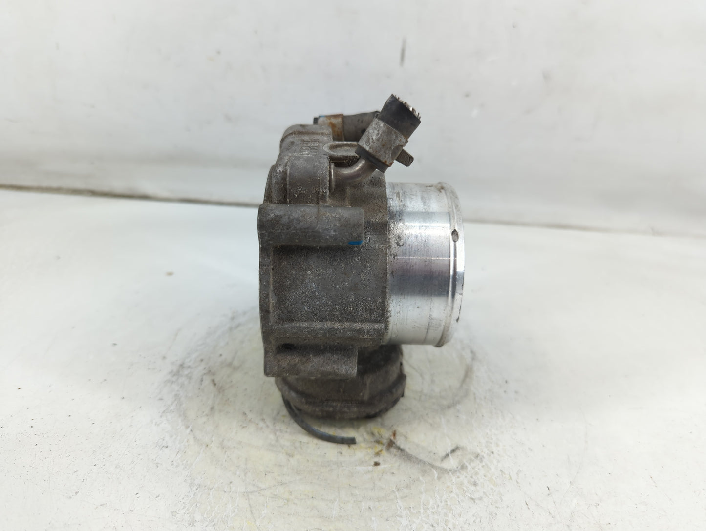 2019-2020 Hyundai Santa Fe Throttle Body P/N:35100-2G600 Fits Fits 2015 2016 2017 2018 2019 2020 2021 OEM Used Auto Parts - 
