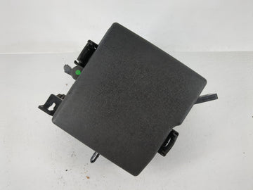 2018 Hyundai Santa Fe Fusebox Fuse Box Panel Relay Module P/N:P68258536AB Fits OEM Used Auto Parts - Oemusedautoparts1.com