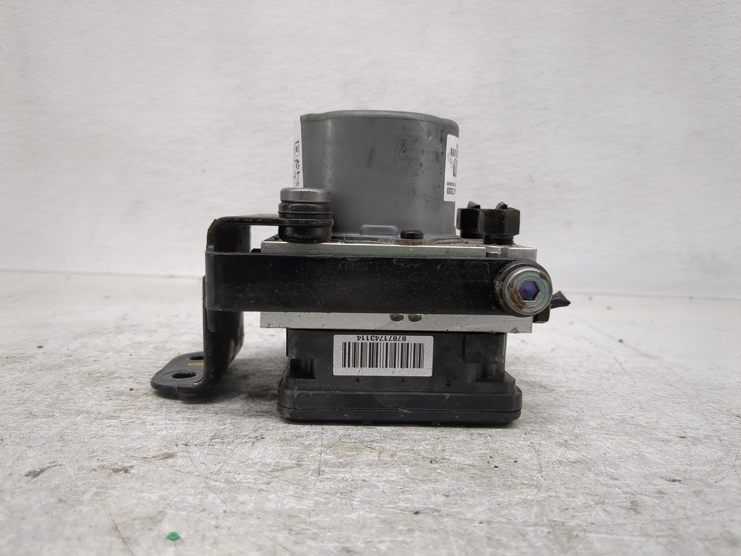 2017-2018 Hyundai Santa Fe ABS Pump Control Module Replacement P/N:BE6003S300 Fits Fits 2017 2018 OEM Used Auto Parts - Oemu