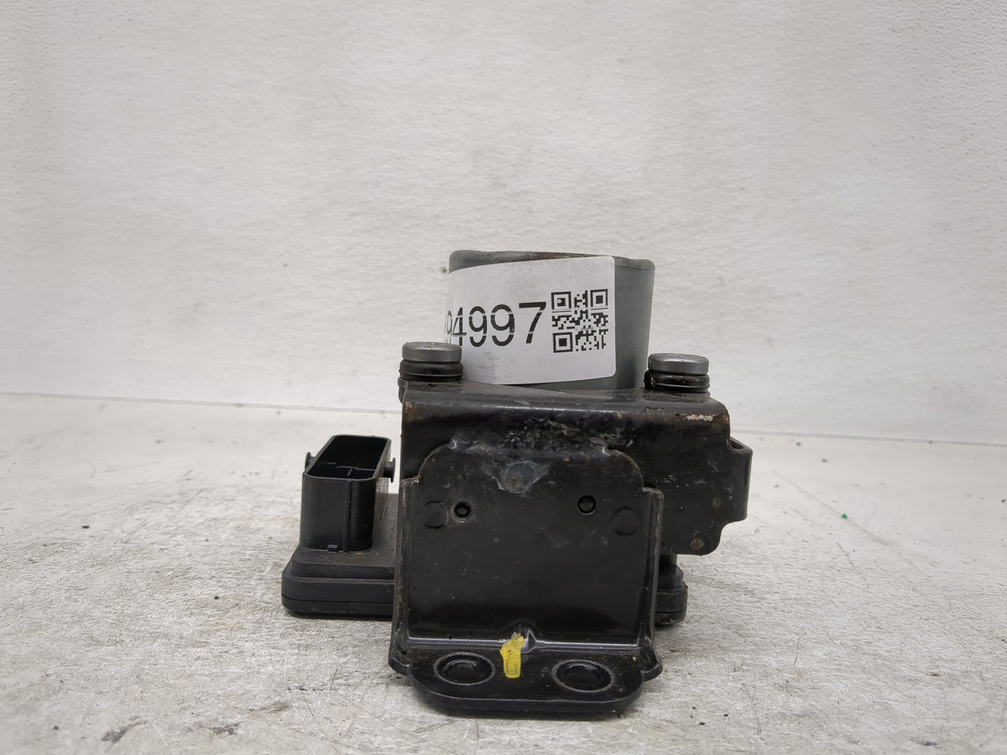 2017-2018 Hyundai Santa Fe ABS Pump Control Module Replacement P/N:BE6003S300 Fits Fits 2017 2018 OEM Used Auto Parts - Oemu