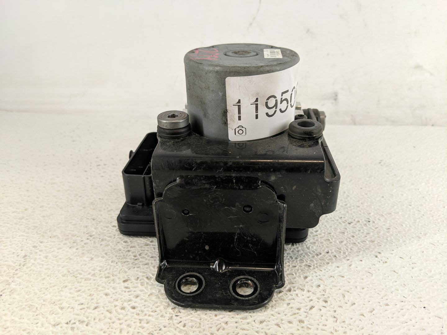 2017-2018 Hyundai Santa Fe ABS Pump Control Module Replacement P/N:BE6003S403 Fits Fits 2017 2018 OEM Used Auto Parts - Oemu