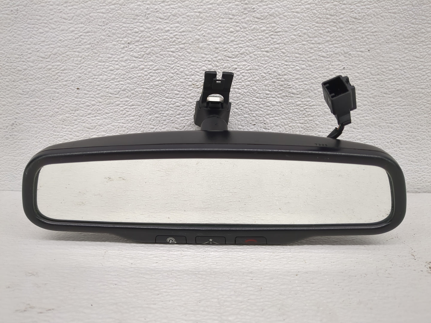 2013-2020 Hyundai Santa Fe Interior Rear View Mirror Replacement OEM Fits OEM Used Auto Parts - Oemusedautoparts1.com