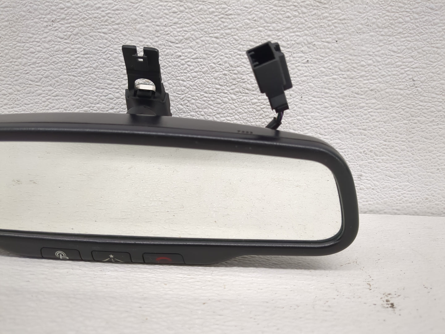 2013-2020 Hyundai Santa Fe Interior Rear View Mirror Replacement OEM Fits OEM Used Auto Parts - Oemusedautoparts1.com