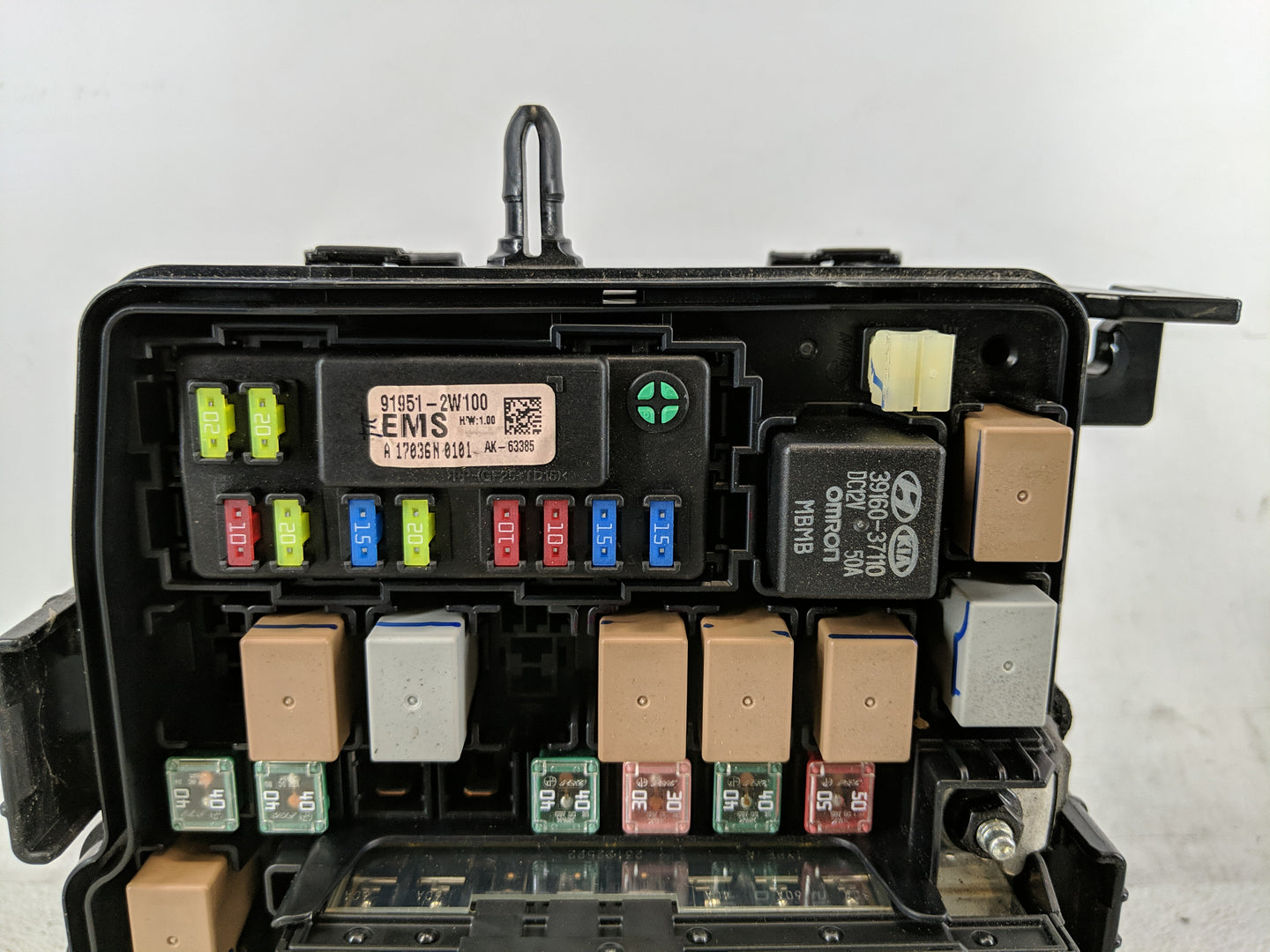 2018 Hyundai Santa Fe Fusebox Fuse Box Panel Relay Module P/N:91951-2W100 Fits OEM Used Auto Parts - Oemusedautoparts1.com