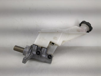 compare product 2013-2019 Hyundai Santa Fe Brake Master Cylinder