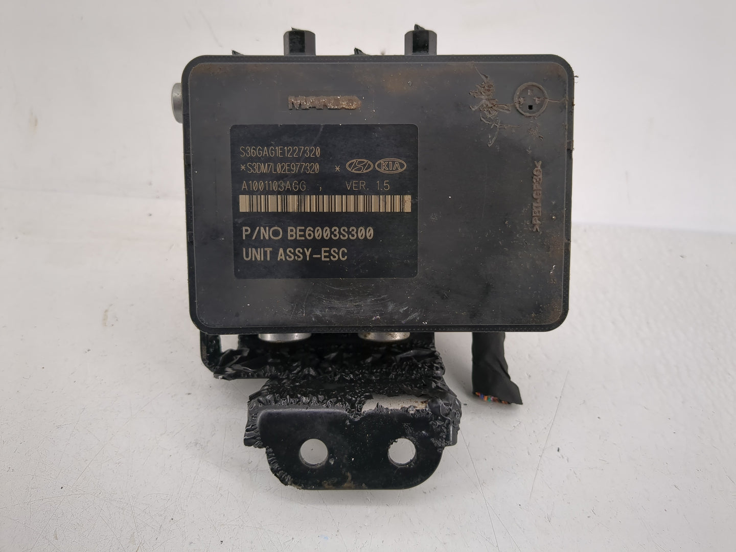 2017-2018 Hyundai Santa Fe ABS Pump Control Module Replacement P/N:BE6003S300 3641801830164, 58920-4Z300 Fits Fits 2017 2018