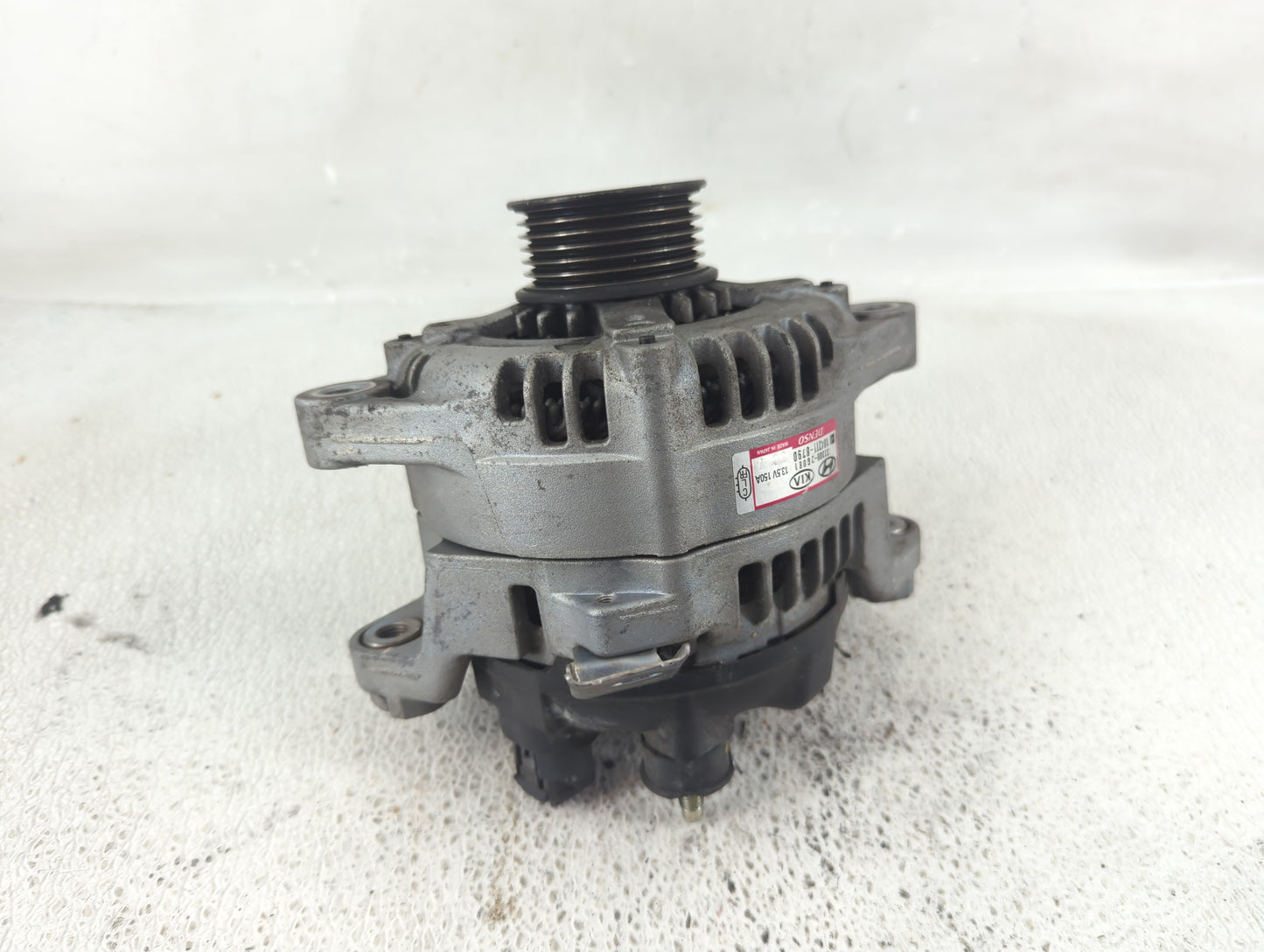 2019-2020 Hyundai Santa Fe Alternator Replacement Generator Charging Assembly Engine OEM P/N:37300-2G061 Fits OEM Used Auto 