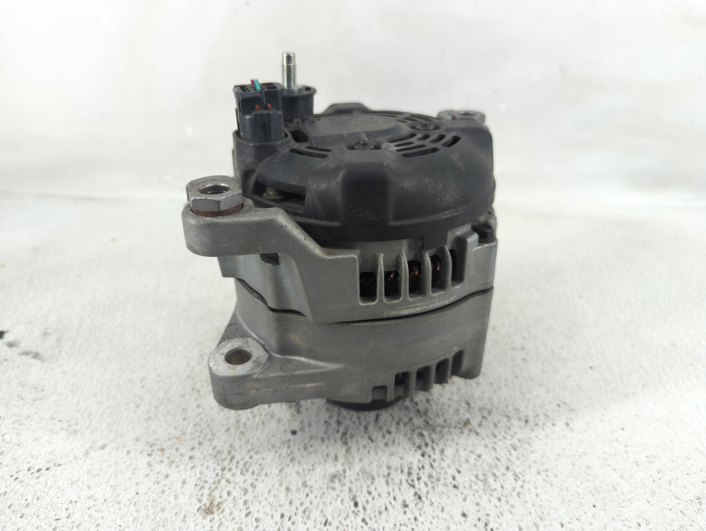 2019-2020 Hyundai Santa Fe Alternator Replacement Generator Charging Assembly Engine OEM P/N:37300-2G061 Fits OEM Used Auto 