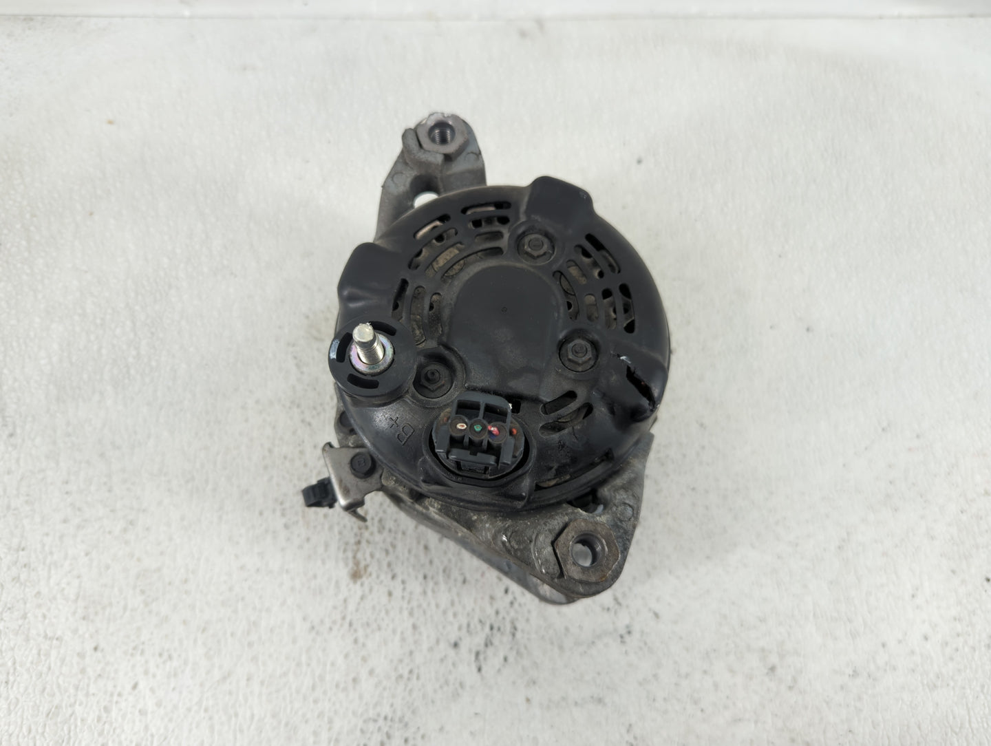 2019-2020 Hyundai Santa Fe Alternator Replacement Generator Charging Assembly Engine OEM P/N:37300-2G061 Fits OEM Used Auto 