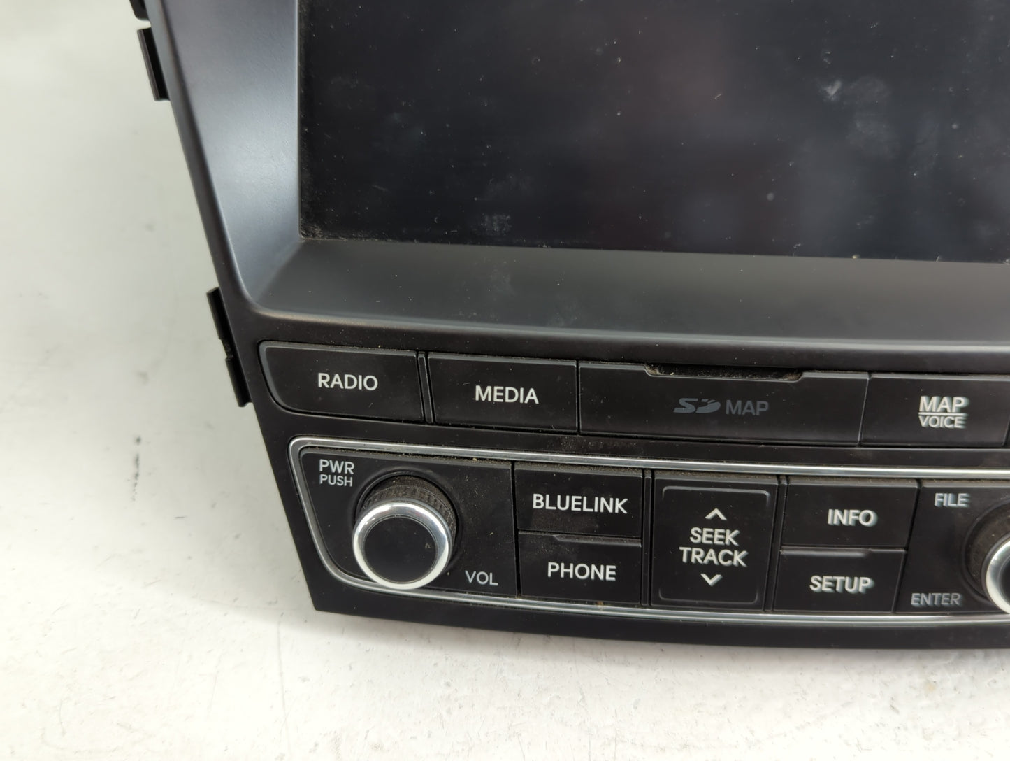 2017-2018 Hyundai Santa Fe Radio AM FM Cd Player Receiver Replacement P/N:96560-B8512NN5 Fits Fits 2017 2018 OEM Used Auto P